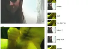 Glam wam ho slime மூடப்பட்டிருக்கும்