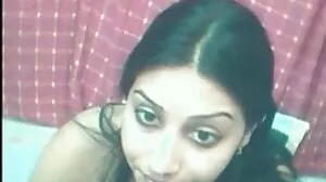எபோனி யோகா டைக் புஸ்ஸிலிக்கிங் லெஸ் பேப் இன் சிற்றின்ப ஜோடி