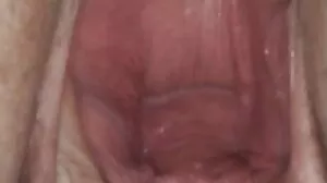 DADDY4K. கல்லூரிப் பட்டப்படிப்பைக் கொண்டாடும் பெண் BFகளின் அப்பாவுடன் உடலுறவு கொள்கிறாள்