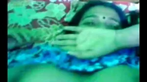 பிளாக் BBW Marliese Morgan தனது பருத்த புஸ்ஸியில் ஒரு தடித்த வெள்ளை சேவல் சிக்கிக்கொண்டது
