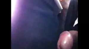 ஒரு பையனுடன் கவர்ச்சியான BFF ஊர்சுற்றல்