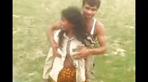 மில்ஃப் சியன்னா மற்றும் டீன் பெய்டன் சூடான உடலுறவு கொள்கிறார்கள்